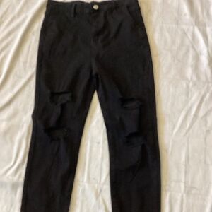 DISTRESSED DENIM PANTS ( Size: 9/10)